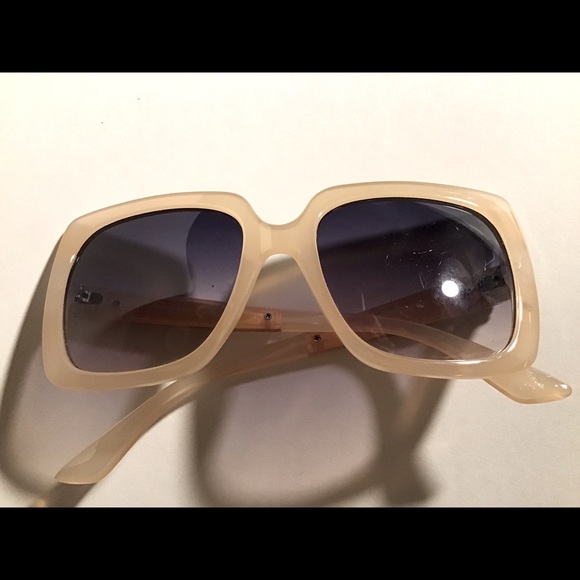 Jessica Simpson Accessories - Jessica Simpson Sunglasses